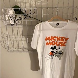 UNIQLO Mickey Mouse tshirt